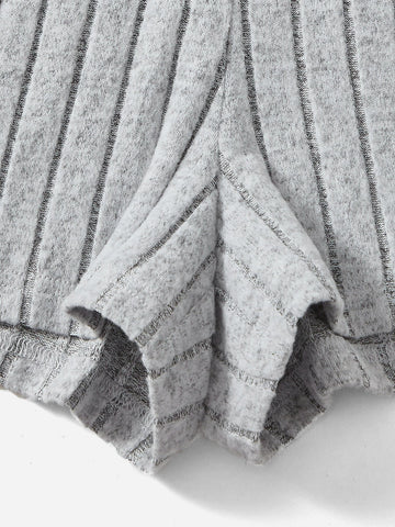 Letter Patched Detail Crop Tank Top & Drawstring Waist Shorts