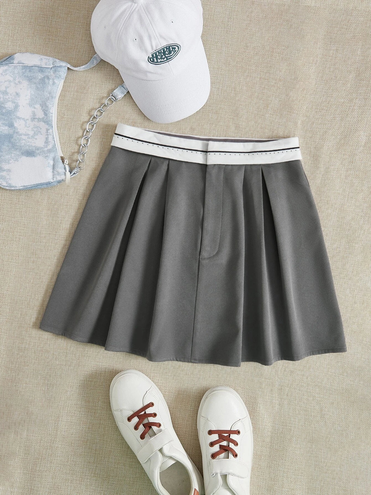 EZwear Contrast Trim Fold Pleated Detail Skirt