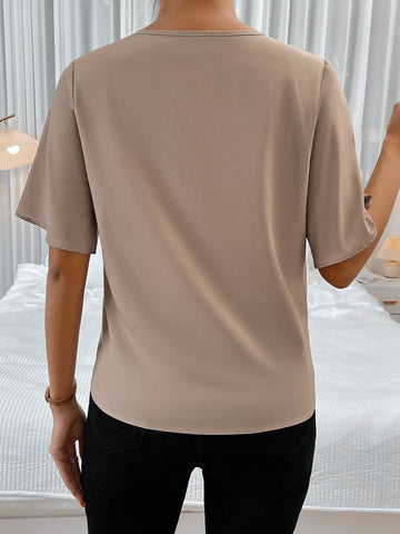 Solid Ring Linked Blouse