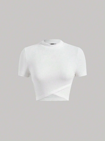 MOD Solid Wrap Hem Crop Tee