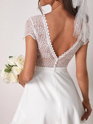 Contrast Embroidery Mesh Backless A-line Dress