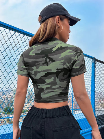 Camo & Letter Graphic Mock Neck Crop Tee