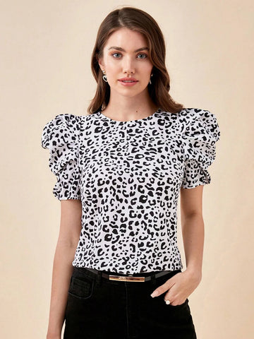 Leopard Print Puff Sleeve Top