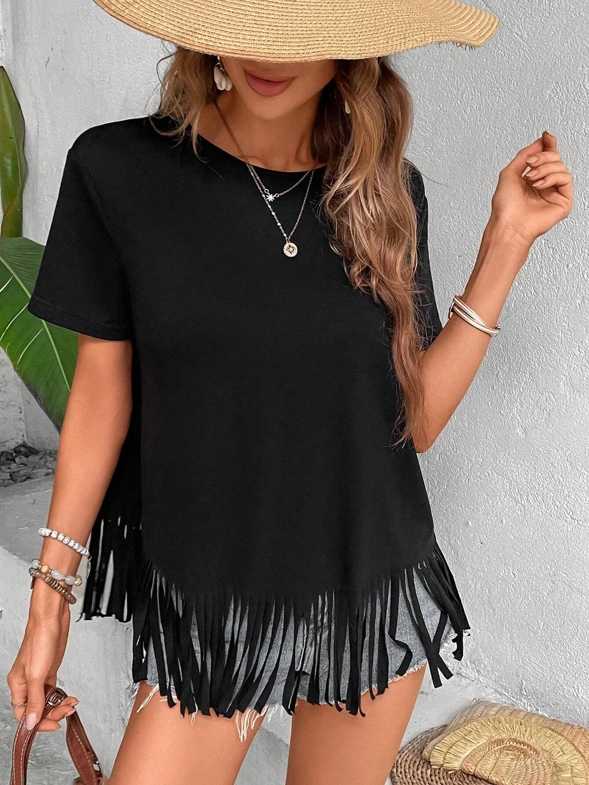 EMERY ROSE Fringe Hem Solid Tee