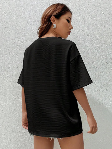 EZwear Letter Patched Drop Shoulder Tee