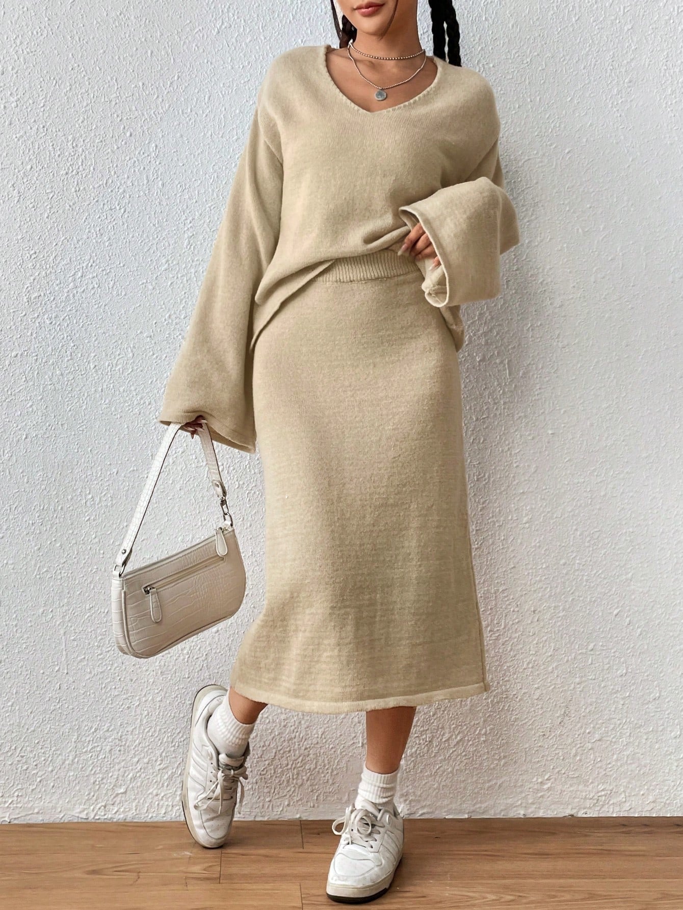  Essnce Drop Shoulder Sweater & Knit Skirt